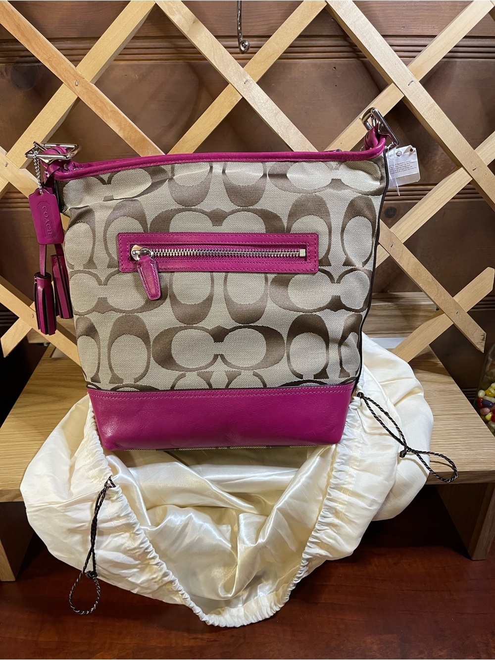 NWT Authentic Coach New York Shoulder Bag/ Slouchy Hobo /Bucket Bag / Magenta